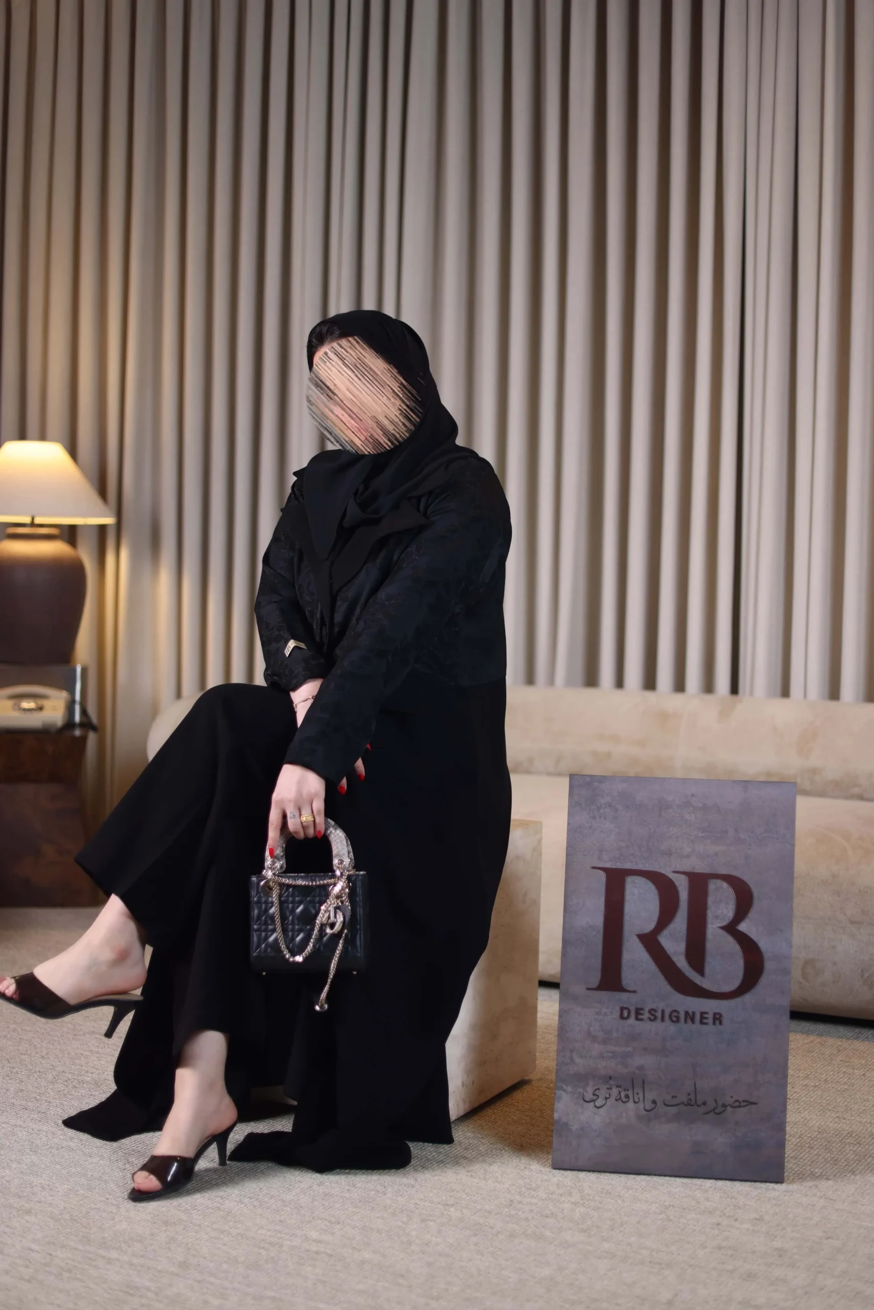 R10 Black - الصورة 6