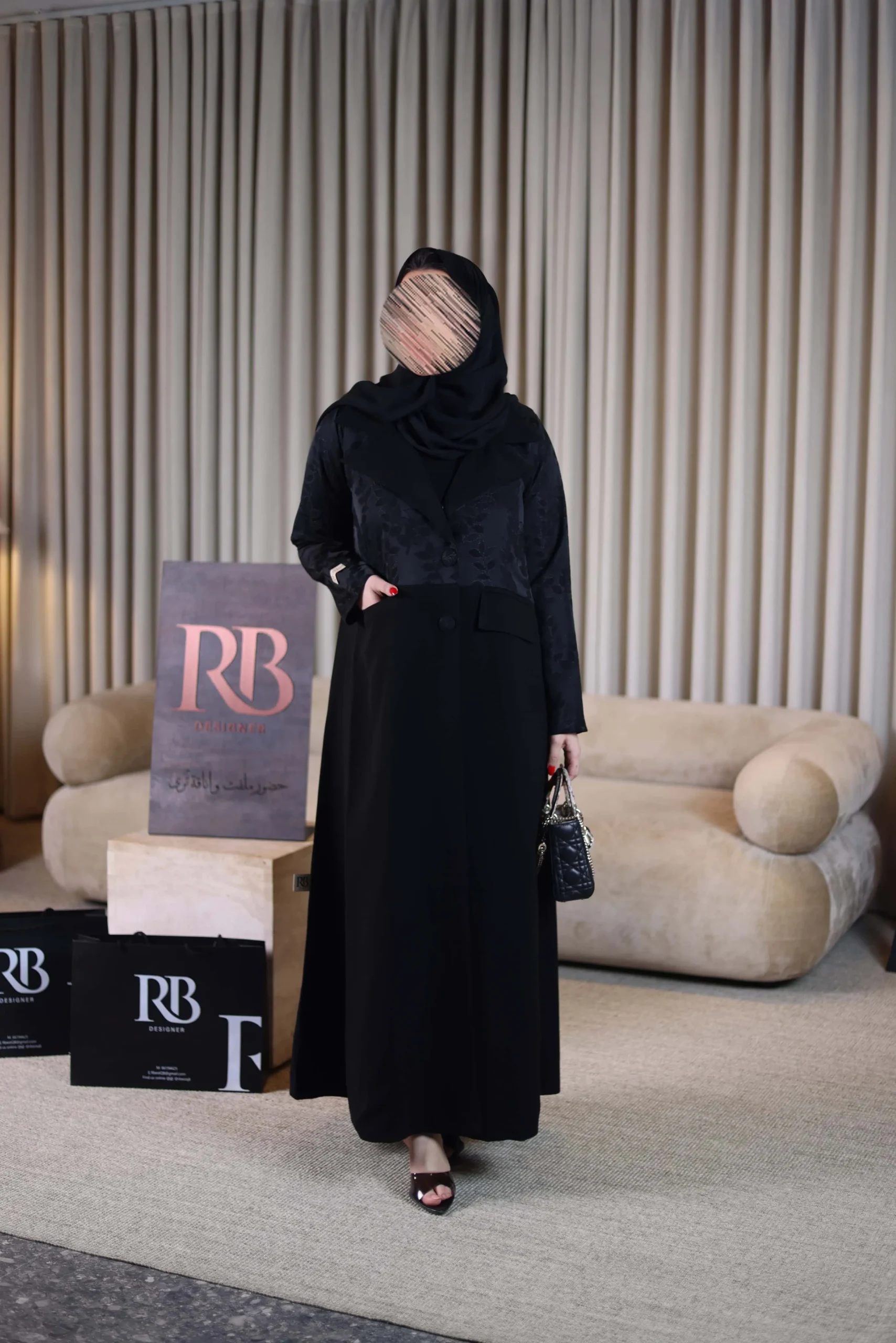 R10 Black - الصورة 5